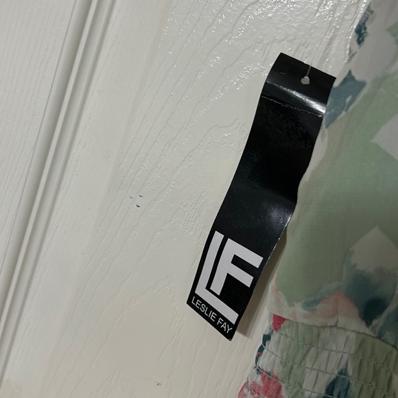 Leslie Fay Ruffled Smocking Dress Size 4 - Picture 5 of 7